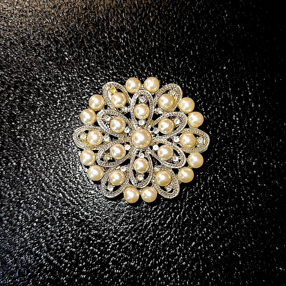 Vintage Look Bridal Belt Dress Buckle - Silver Tone Pearl & Diamond Like Accents